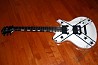 Pārdodu unikālo ģitāru American Custom Made "Washburn WI68 White Rebel Idol" 1 of 2. (tādas ir tikai divas ģitāras pasaulē). Roku darbs, ģit