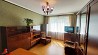 Dzīvokļa video tūri var noskatīties, nospiežot uz mājas lapas https://youtu.be/bM7cVfUmm1E Pārdodam mājīgu 2-istabu dzīvokli jaunā lietuviešu...