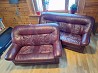 Pārdodu mazlietotu ādas dīvānu komplektu Spenser 3v+2v. Dīvāni nav izvelkami. 3v dīvāna izmēri: 203х95х100 cm 2v dīvāna izmēri: 150x95x100 cm
