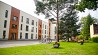 Latvija, Jūrmala, Dzimtenes iela. Projekts - Library House, jaunceltne, labiekārtota apzaļumota teritorija, vieta automašīnai, pagalmā bērnu ...