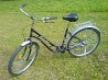 . Женский "Prosp Bike Classic -Sity 160". Колёса 26х1.95 (53-559), мягкое седло, ручной тормоз спереди и ножной сзади, цвет фиолетовый. В ..