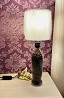 Pārdodu Kafijas pupiņu galda lampu. 30 eur. Ar melnu abažūru lampas augstums 42 cm, abažūra diametrs 18 cm. Ar baltu abažūru lampas augstums ...